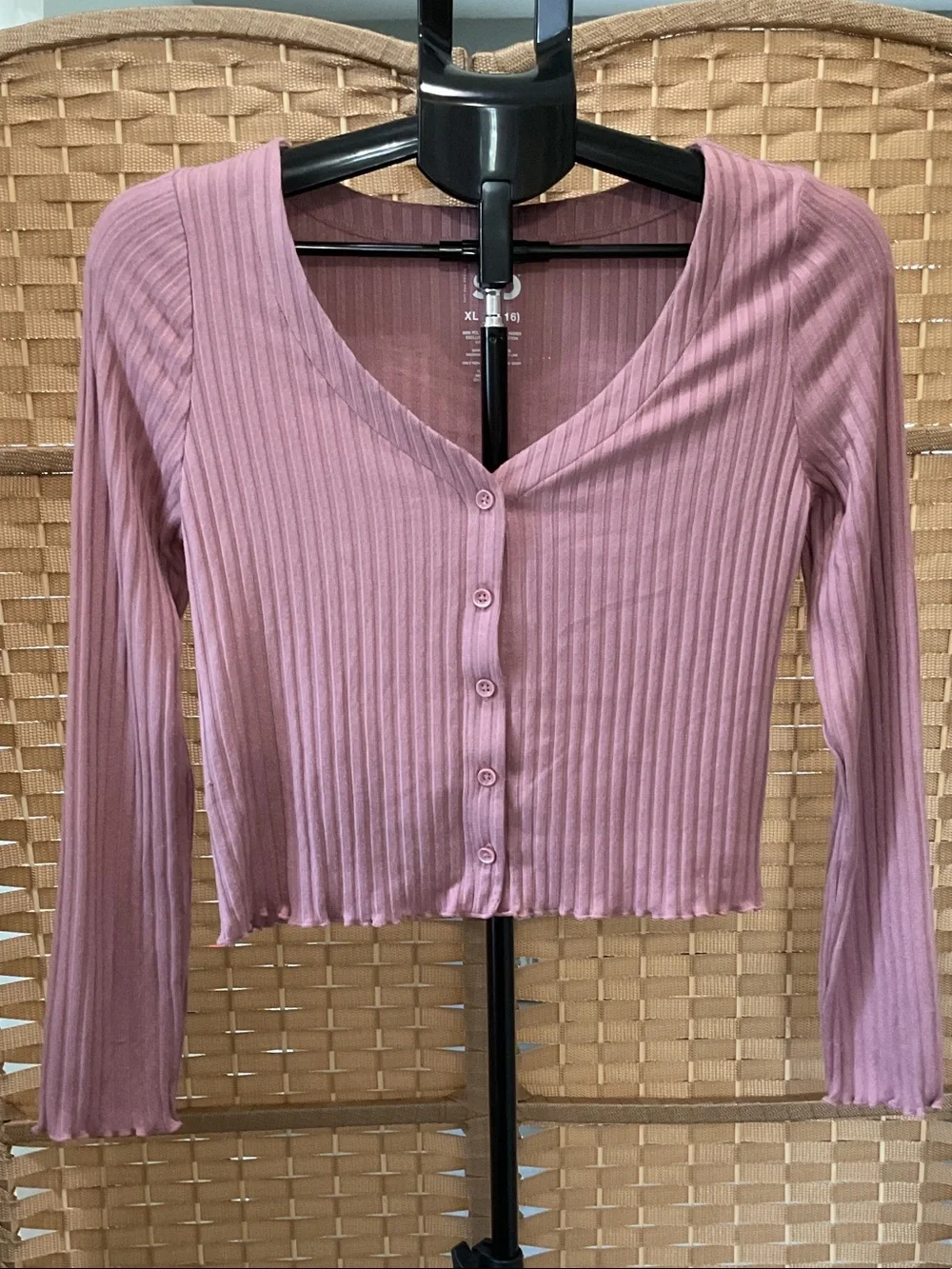 SO Dusty Rose Ribbed Button-Front Long Sleeve Top